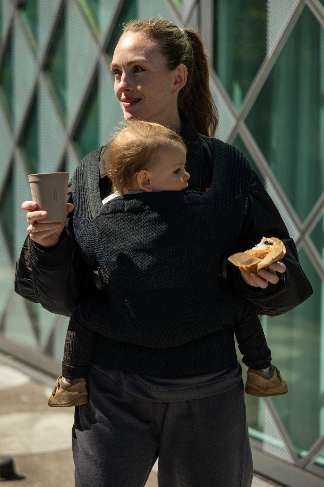 Flybaby Nosidełko Toddler - Black