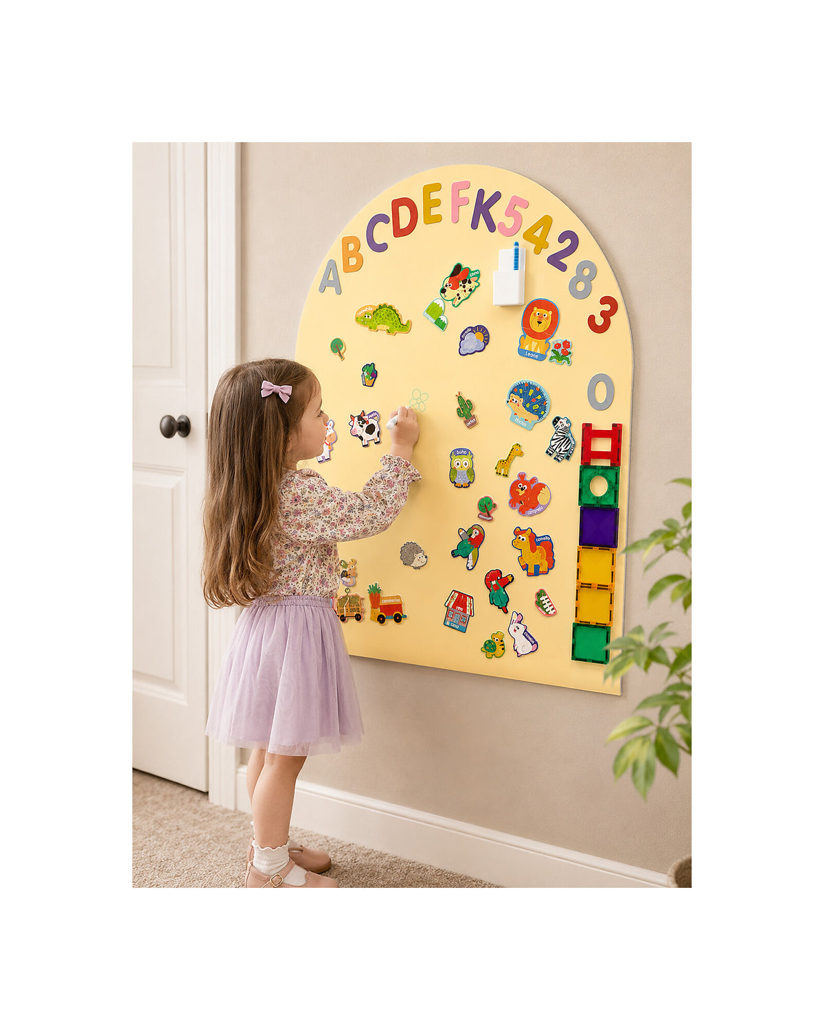 Family Nation MagneKids magnetyczna tablica samoprzylepna Arch 95×60 cm – Sand