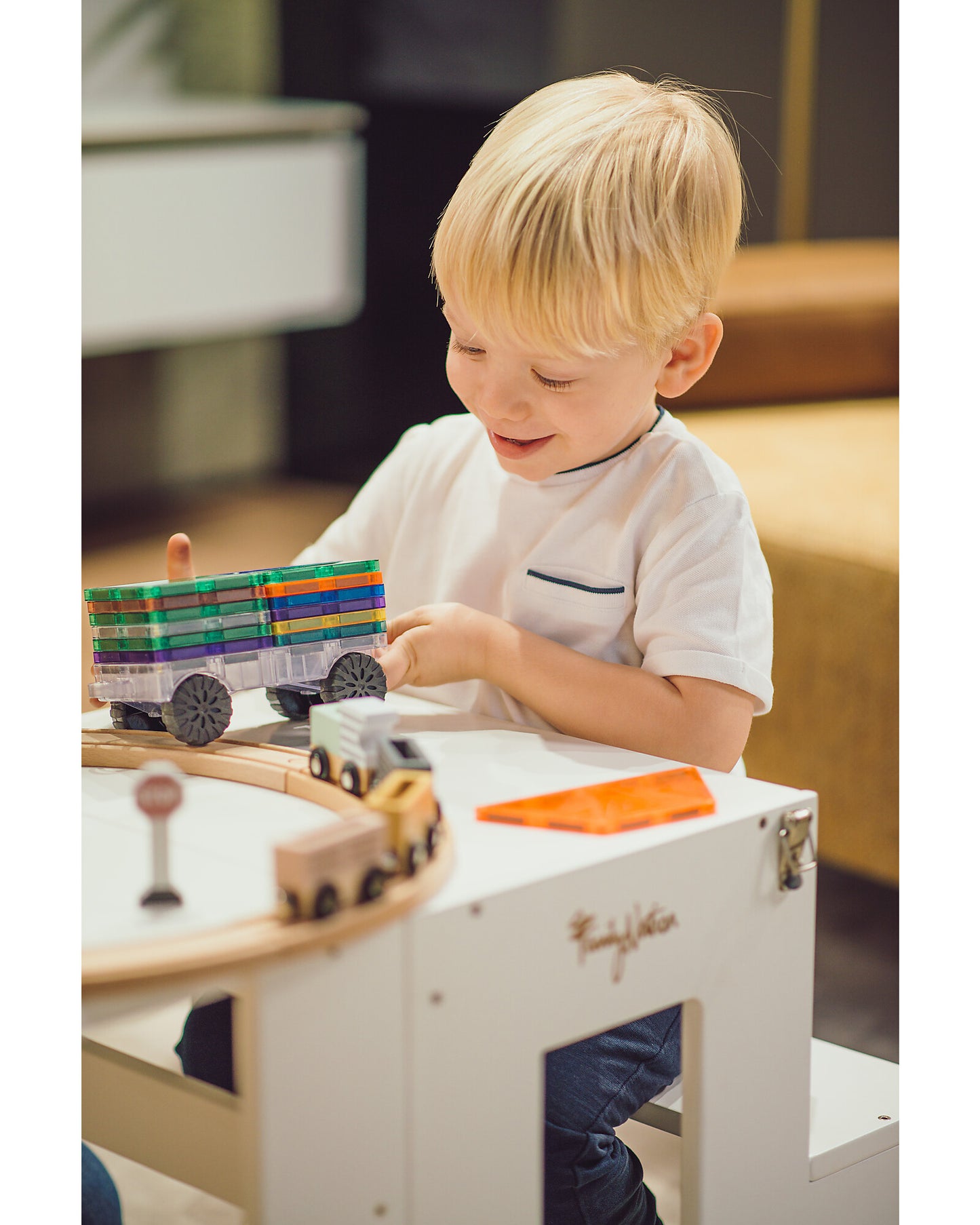 Family Nation wieża edukacyjna Montessori 2w1 – White