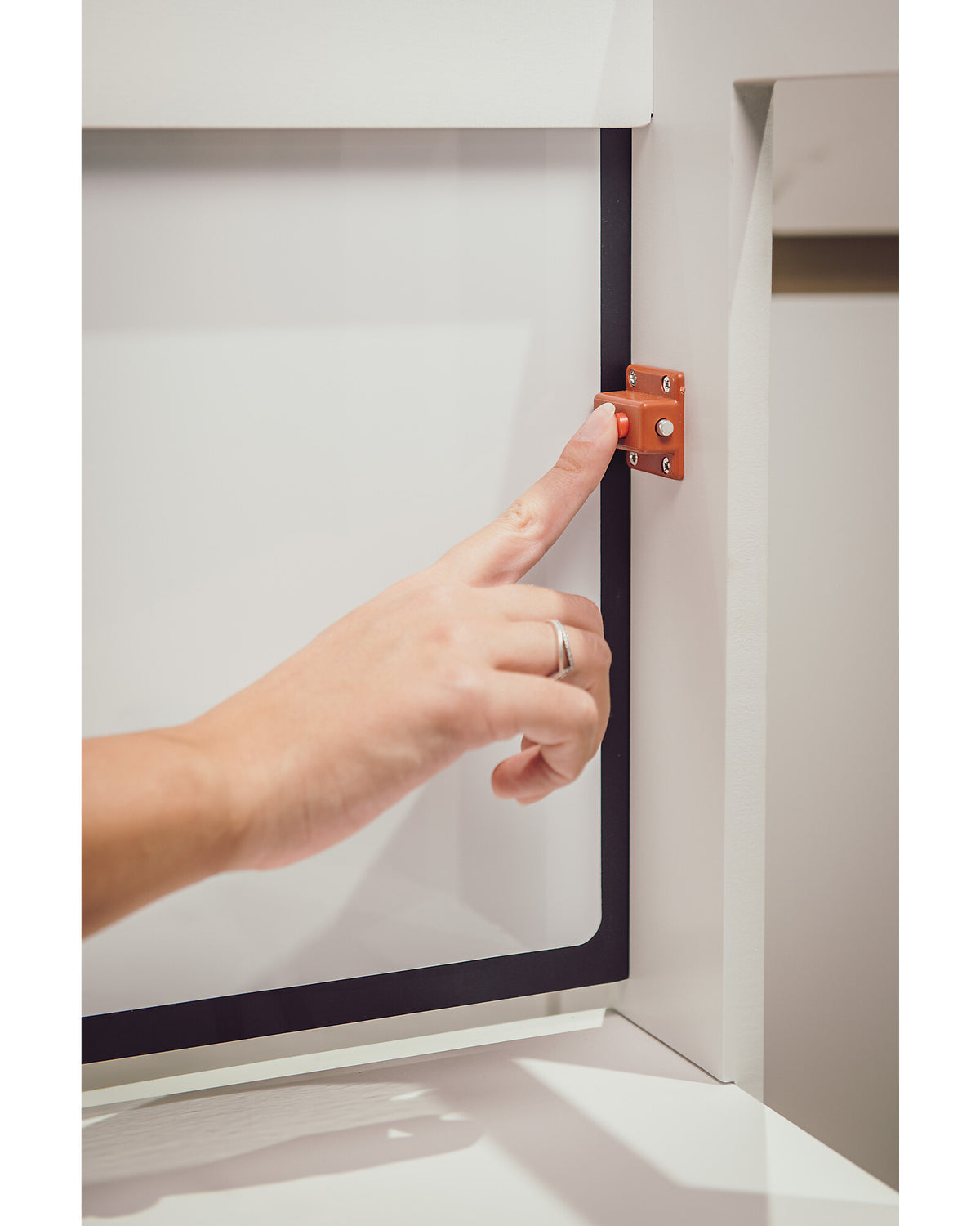 Family Nation wieża edukacyjna Montessori 3w1 z dwustronną tablicą magnetyczną – White