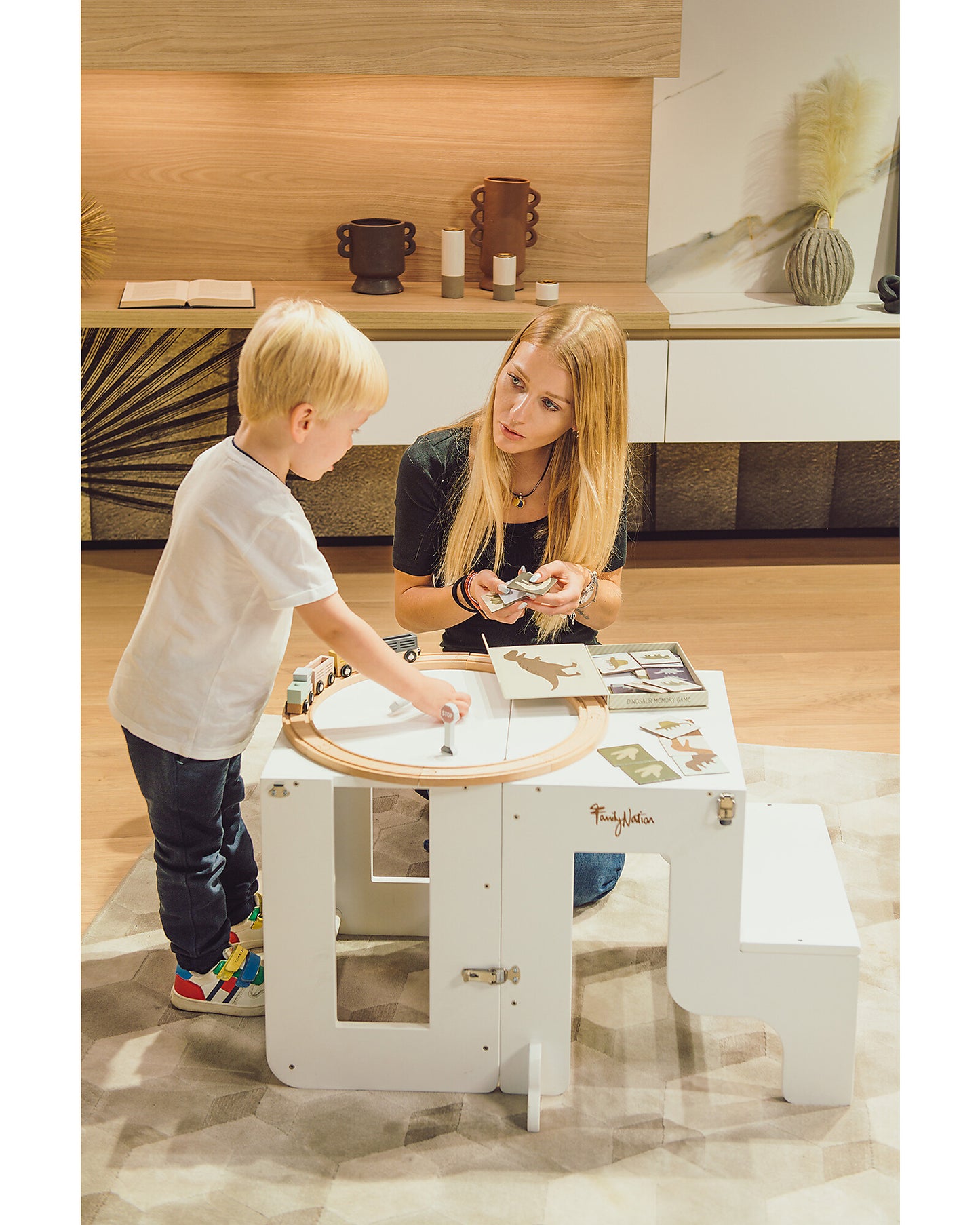 Family Nation wieża edukacyjna Montessori 3w1 z dwustronną tablicą magnetyczną – White